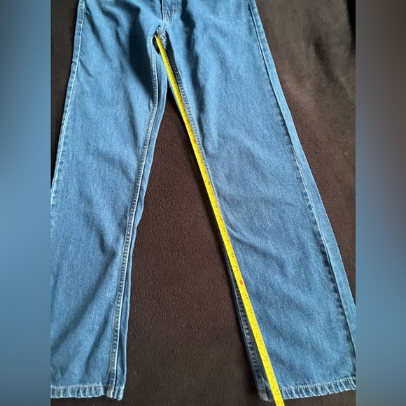 Basic Editions Relaxed Fit KMart Men’s Denim Jeans labeled 31 inch waist but 34 - Picture 2 of 14